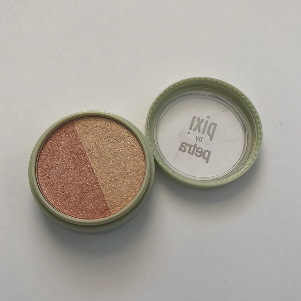 Makeup Bundle, NEW - Picture 14 of 16